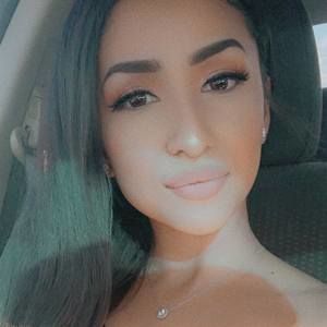 Meet your Posher, Yolanda